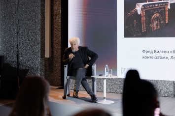 Лекция: «Это — выставка, а выставка может быть много чем»